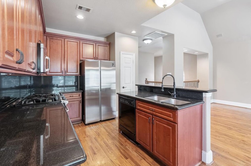 313 Grv St, Houston TX 77020-6029 exterior