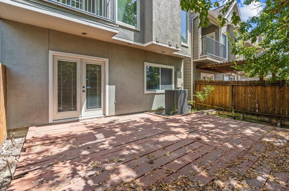 313 Grv St, Houston TX 77020-6029 exterior