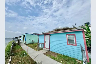 6104 Heards Lane, Galveston, TX 77551 - Photo 7