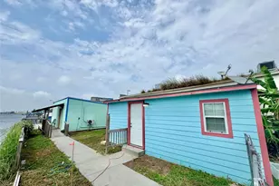 6104 Heards Ln, Galveston, TX 77551 - Photo 7