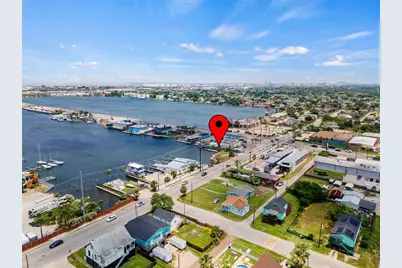 6104 Heards Lane, Galveston, TX 77551 - Photo 3