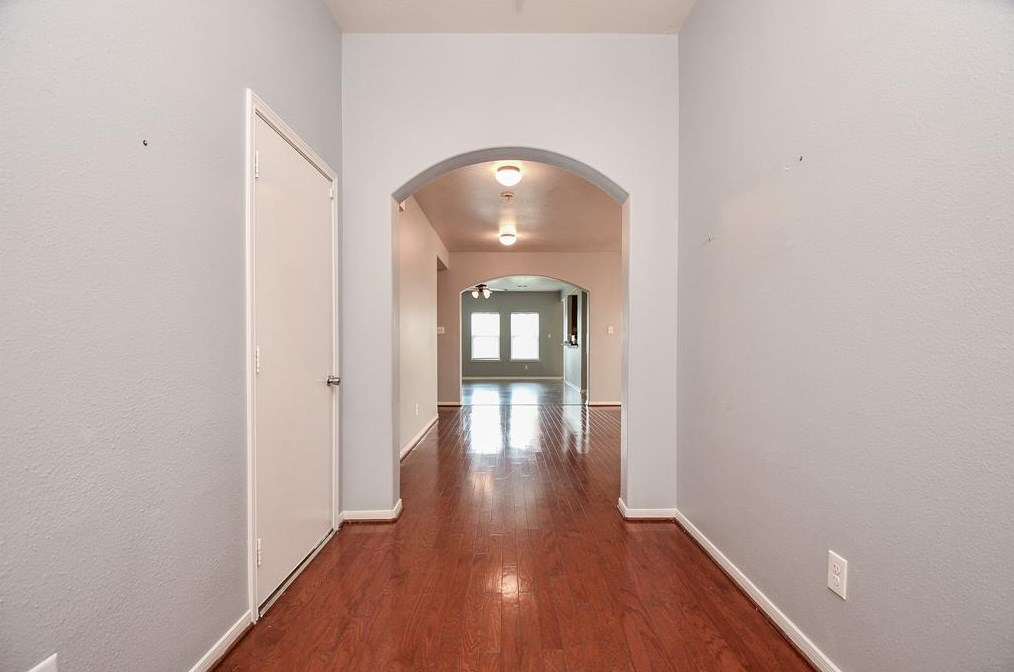 917 Almond St, Baytown TX  77521-6529 exterior