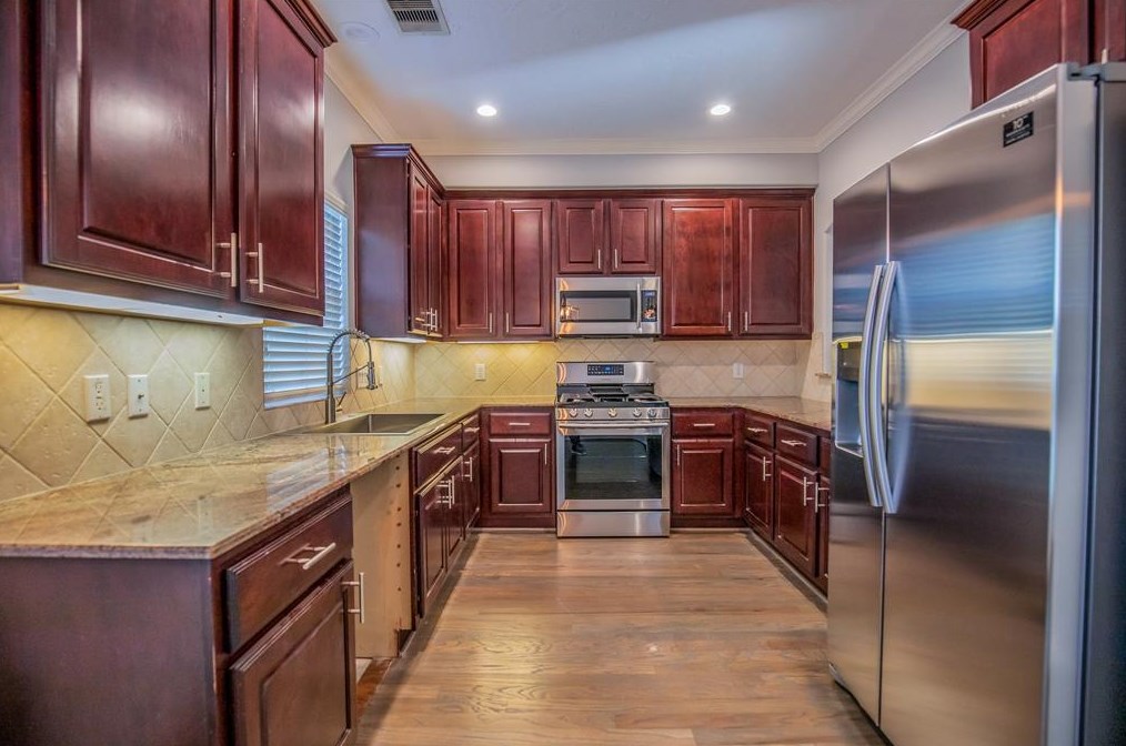 1742 French Village Dr, Houston TX  77055-3523 exterior