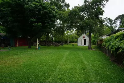 4308 Banner Drive, Houston, TX 77013 - Photo 9