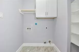 9337 Freeland St, Houston, TX 77075 - Photo 3