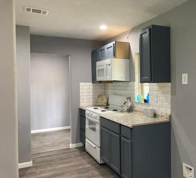 10314 Bretton Dr, Houston TX  77016-3222 exterior