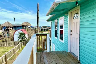 110 Ocean Ave, Surfside Beach, TX 77541 - Photo 5