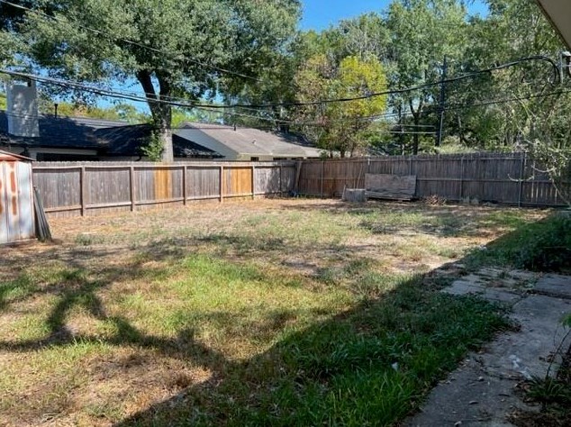 2102 Latexo Dr, Houston TX  77018-1717 exterior