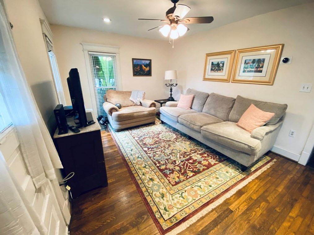 610 24th St, Houston TX  77008-1946 exterior