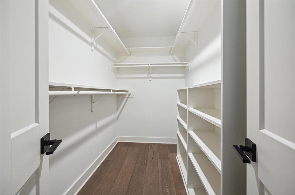 3715 Gardendale Dr, Houston TX  77092-7061 exterior