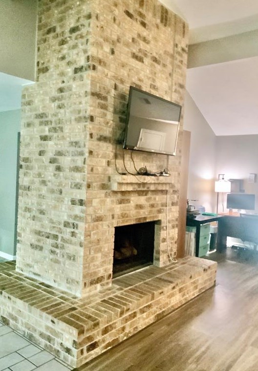 822 Lodge Ln, Richmond, TX 77406