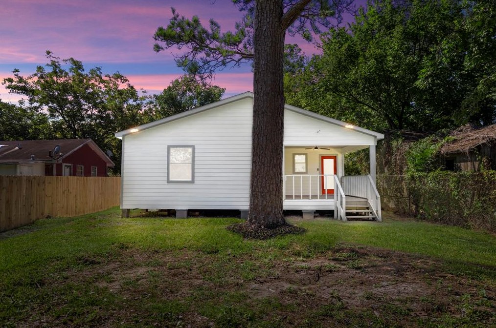 4529 Ireland St, Houston TX  77016-4501 exterior