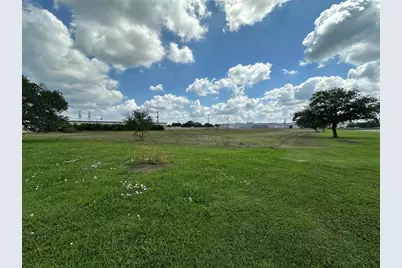 203 Lake Road, Lake Jackson, TX 77566 - Photo 1