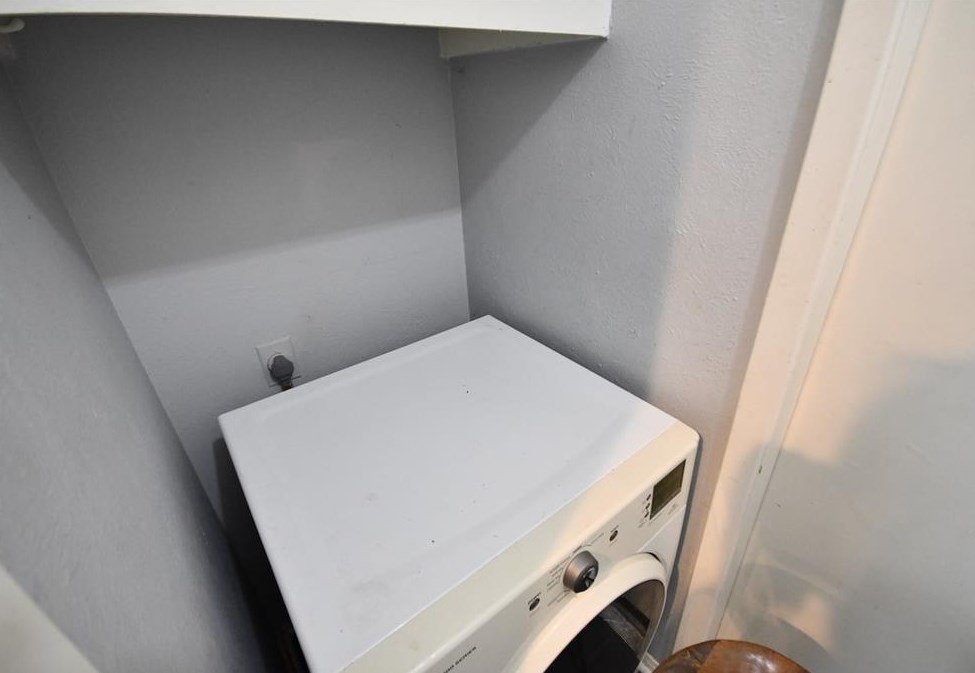 2714 Quarry Hl Rd, Sugar Land TX  77478-4318 exterior