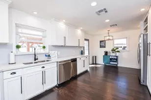 4125 Lymbar Dr, Houston, TX 77025 - Photo 11