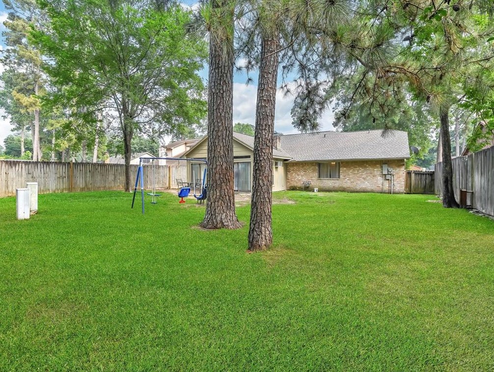 2019 Middle Crk Dr, Humble TX 77339-1708 exterior