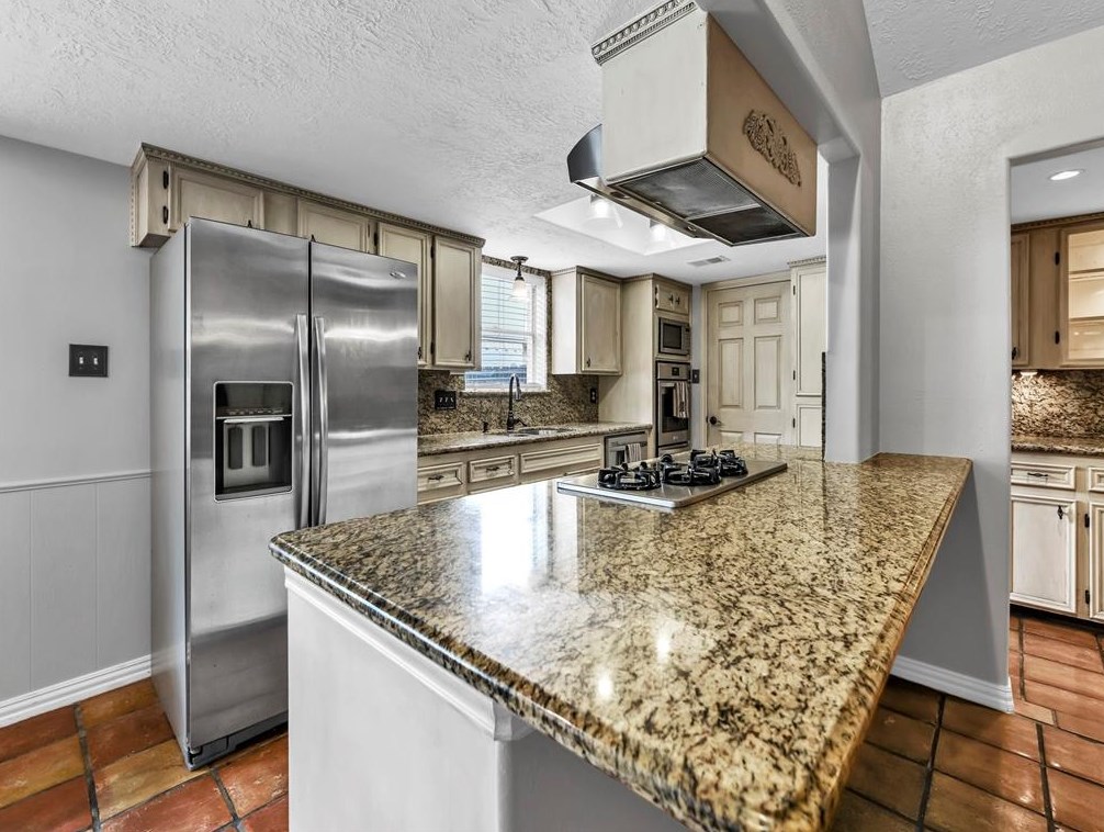 2019 Middle Crk Dr, Humble TX 77339-1708 exterior