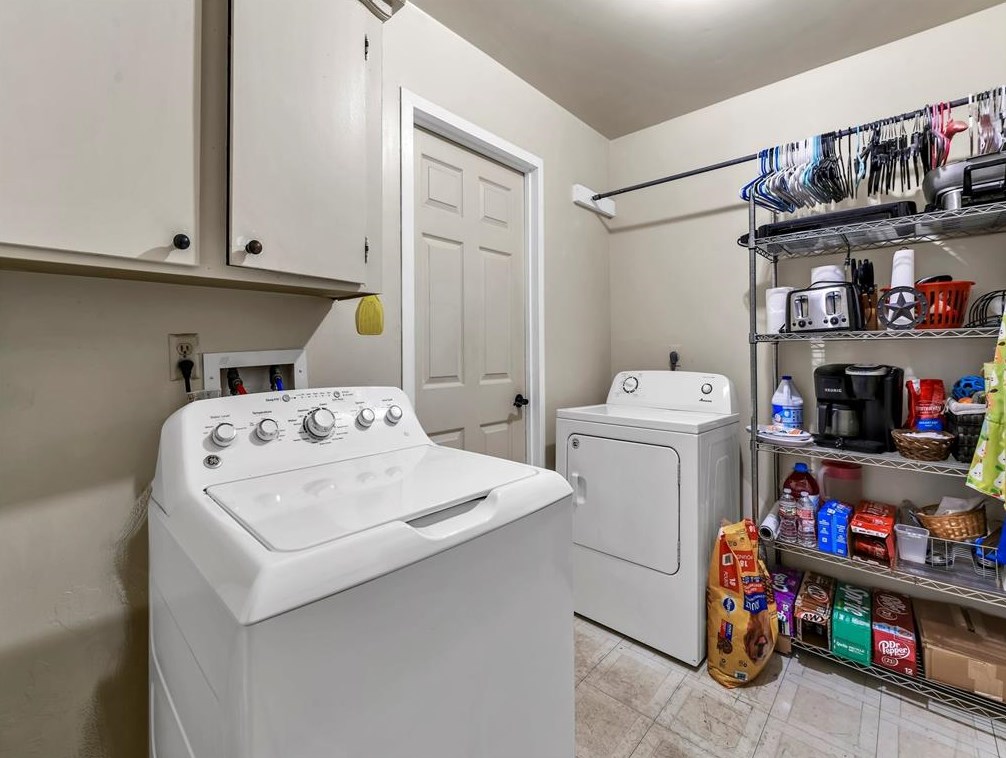 2019 Middle Crk Dr, Humble TX 77339-1708 exterior