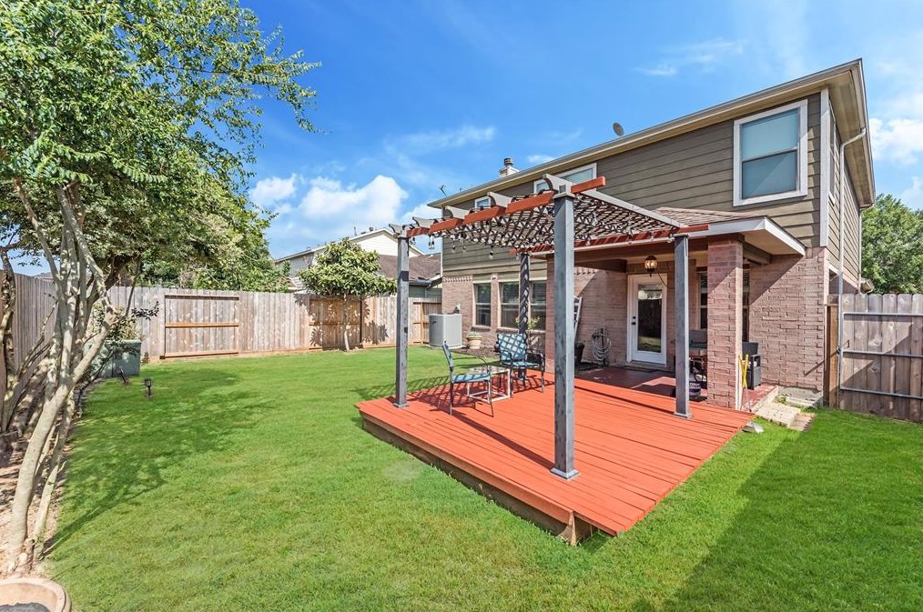 4202 Mineral Hvn Dr, Houston TX  77048-5555 exterior