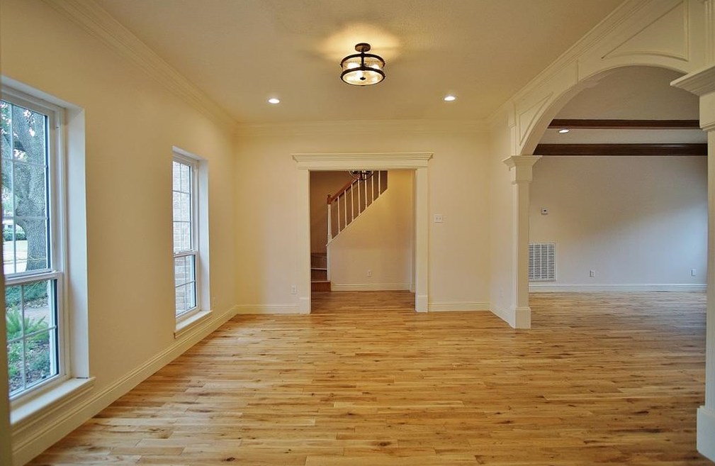 1010 Crossroads Dr, Houston TX  77079-5018 exterior