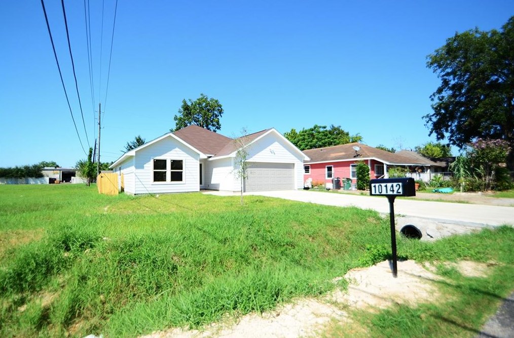 10142 Tangiers Rd, Houston TX  77041-7548 exterior