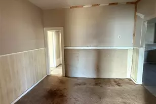 204 Dallas St, Nocona, TX 76255 - Photo 5