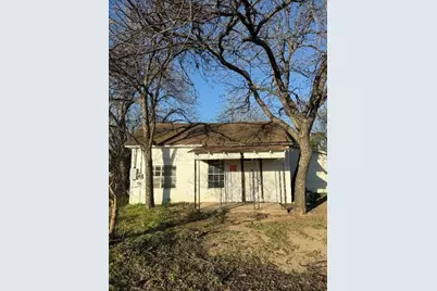 204 Dallas Street, Nocona, TX 76255 - Photo 1