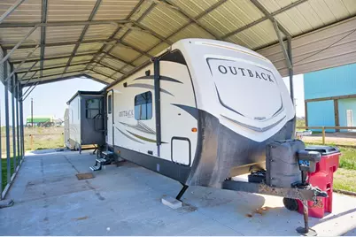 1204 Bluewater Street, Sargent, TX 77414 - Photo 3