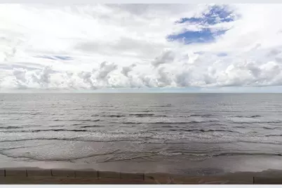 11949 Termini-San Luis #402, Galveston, TX 77554 - Photo 19