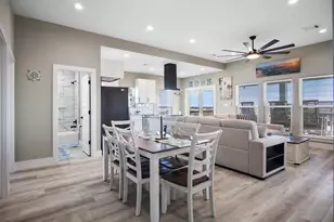 1297 Mabry St, Gilchrist, TX 77617 - Photo 7