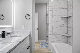 1297 Mabry St, Gilchrist, TX 77617 - Photo 29