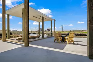 1297 Mabry St, Gilchrist, TX 77617 - Photo 35