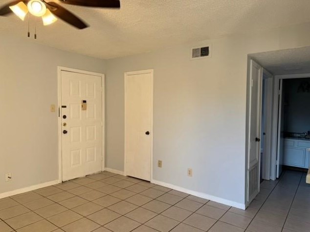 8533 Sands Point Dr, Houston TX  77036-2772 exterior
