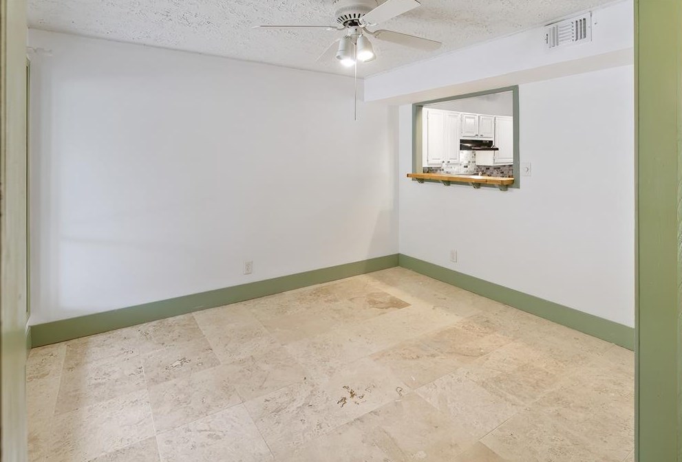 2806 Briarcreek Ct, Bryan TX  77802-2106 exterior