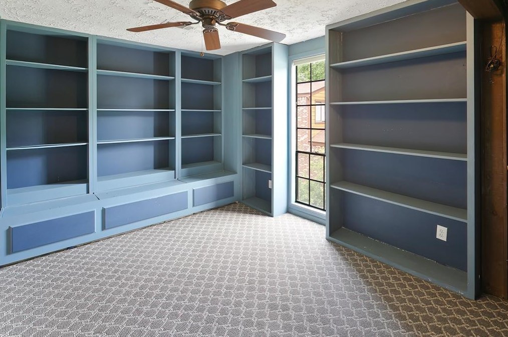 2806 Briarcreek Ct, Bryan TX  77802-2106 exterior