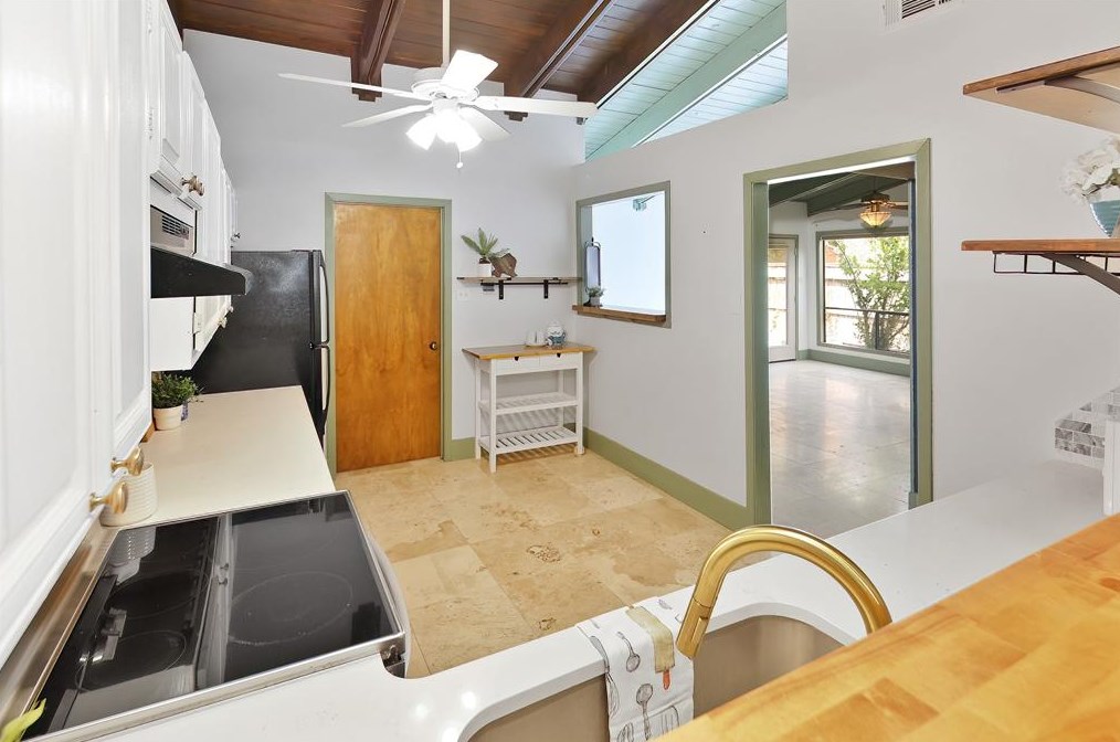 2806 Briarcreek Ct, Bryan TX  77802-2106 exterior