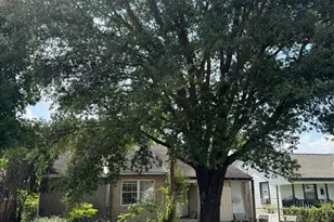 1130 Hoffman St, Houston, TX 77020 - Photo 1