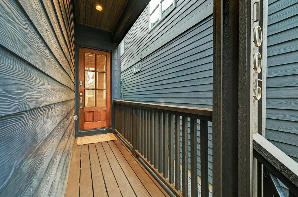 1005 16th St, Houston TX  77008-3427 exterior