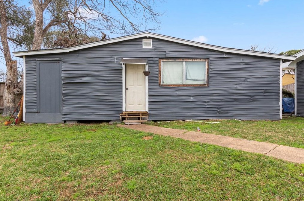 6614 Scribner Rd, Houston TX  77074-6422 exterior