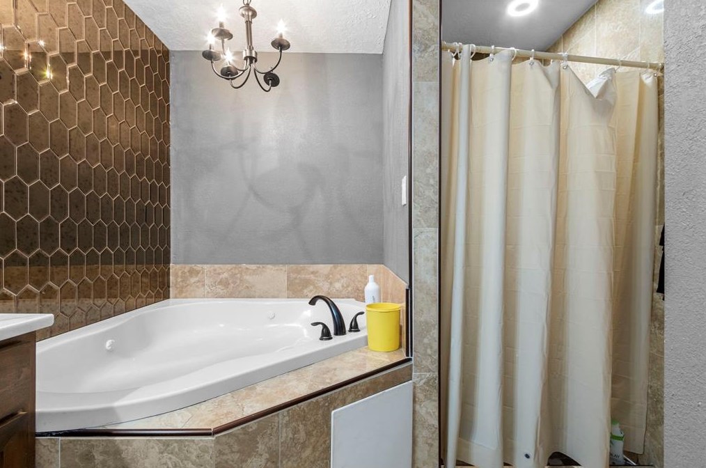 6614 Scribner Rd, Houston TX  77074-6422 exterior