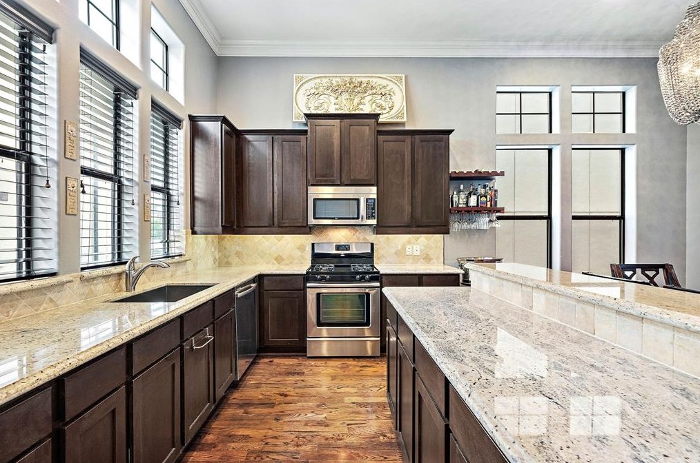 1411 Shearn St, Houston TX  77007-4147 exterior