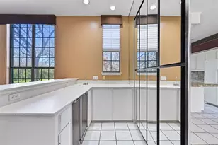 1208 Cowards Creek Dr, Friendswood, TX 77546 - Photo 11