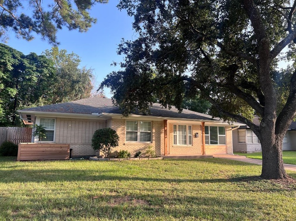 1711 Wilde Rock Way, Houston TX  77018-7213 exterior