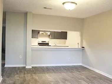 8812 Wilcrest Dr, Houston TX  77099-1844 exterior