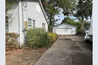 1402 East Avenue, Katy, TX 77493 - Photo 7