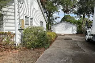 1402 East Ave, Katy, TX 77493 - Photo 7