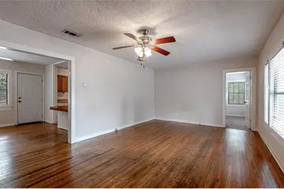 2538 Sycamore Avenue, Huntsville, TX 77340 - Photo 5