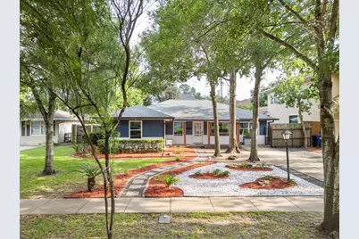 4811 Saxon Street, Bellaire, TX 77401 - Photo 1