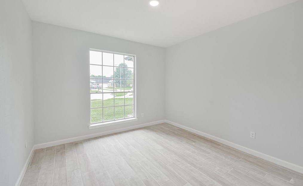 8511 Streamside Dr, Houston TX  77088-4411 exterior