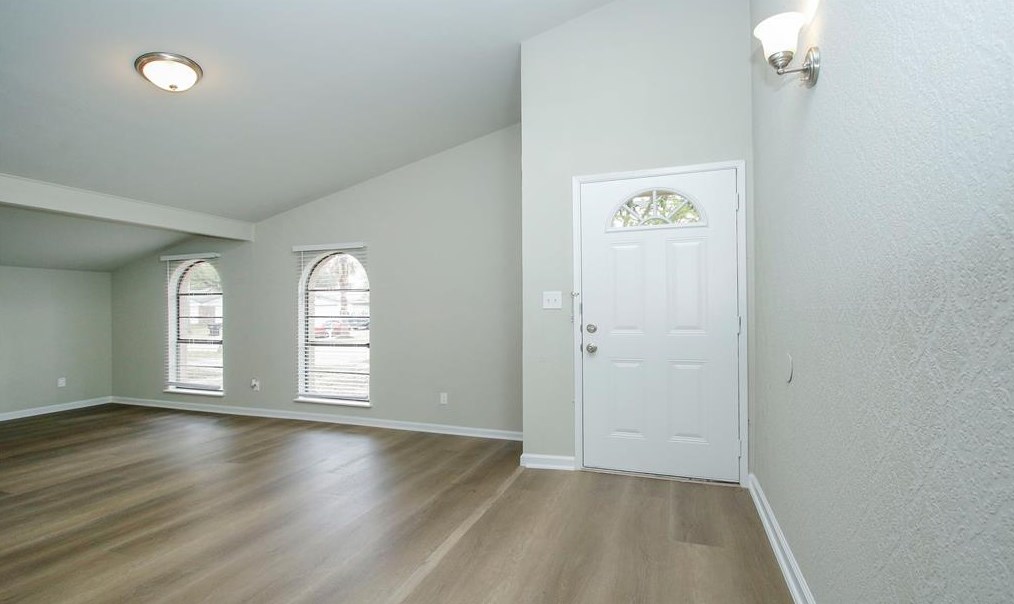 16914 Clan Macintosh Dr, Houston TX  77084-1943 exterior